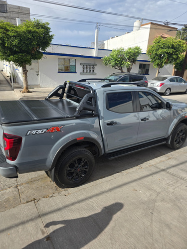 Color Gris, Tiene Tumba Burros,barra Y Tapa Para La Parte Ac