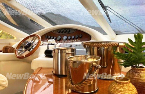 Intermarine 680 Full Ñ Ferretti Azimut Schaefer Princess