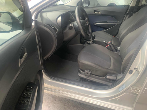 Hyundai HB20S 1.6 Comfort Plus Flex 4p