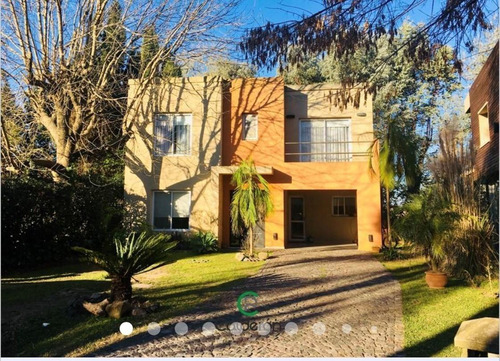 Casa  En Venta Ubicado En Banco Provincia, Moreno, G.b.a. Zo