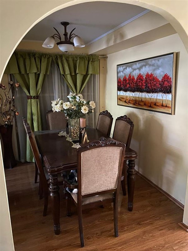 Casa En Venta De 4 Dorm. En Maipú