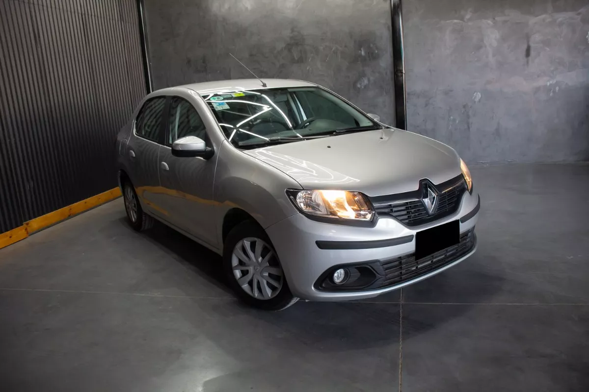 Renault Logan 1.6 Authentique Plus 85cv