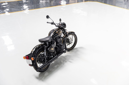 Royal Enfield Classic 500 Black Tribute Disponible