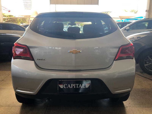 Imagem 4 de 9 de Chevrolet Onix 1.4 Advantage Aut 106cv