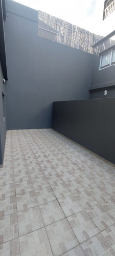 Venta Departamento 3 Ambientes Con Patio Y Cochera En Munro
