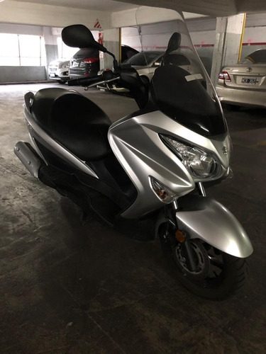 Suzuki Burgman 200