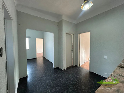 Venta De Casa En Altos De 3 Dormitorios En Barrio Sayago