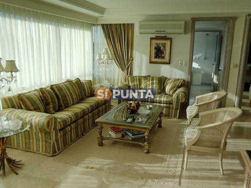 Imagen 6 de 30 de Apartamento En Venta, Brava, Punta Del Este, 3 Dormitorios.