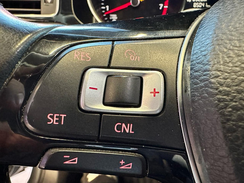 Volkswagen Jetta 2.5 Sportline Tiptronic At