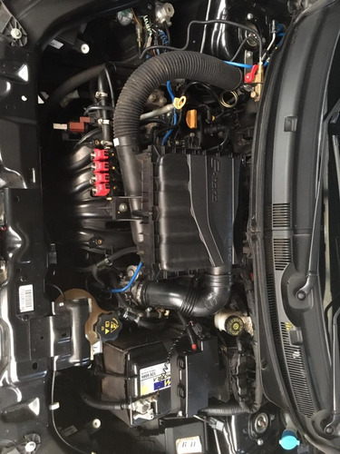 Fiat Argo Hgt 1.8 C/gnc De 5ta