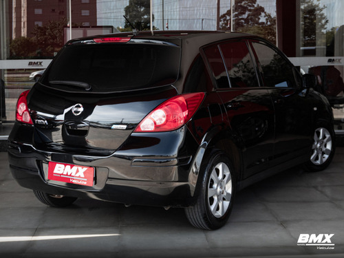 Nissan Tiida 1.8 S 16V FLEX 4P MANUAL