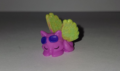 Mini Figura Hatchimals Gatito Con Alas Spin Master (Usado)
