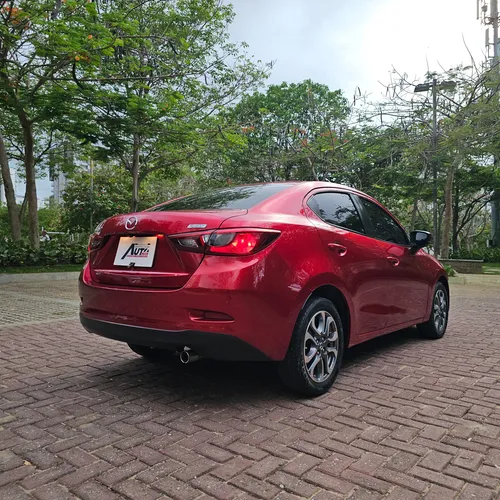 Mazda 2 Grand Touring LX