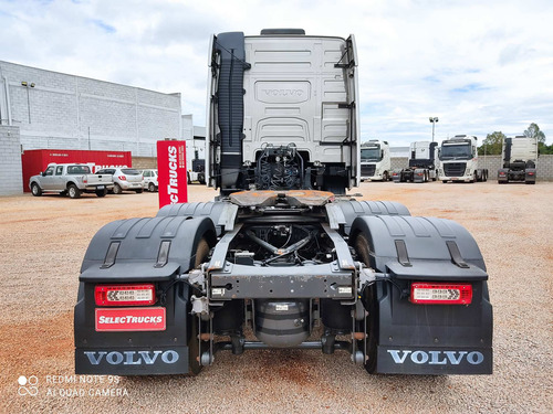 Volvo Fh 540 6x4 2015/2016 Selectrucks Cuiabá