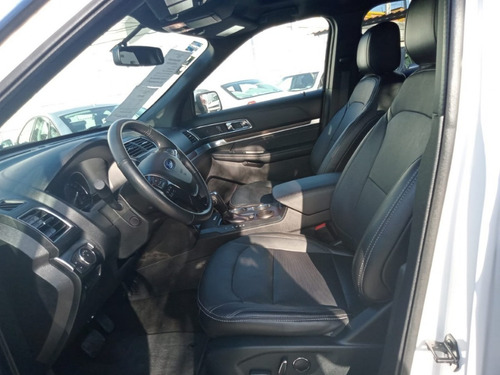 Imagen 8 de 15 de Ford Explorer 3.5 Limited At