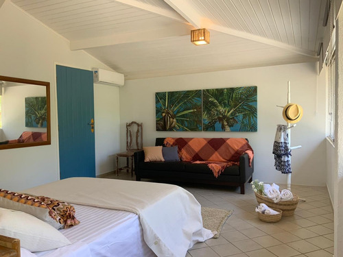 Casa Com 5 Quartos, 180m2, À Venda - Guarajuba - Camaçari - Cs-51