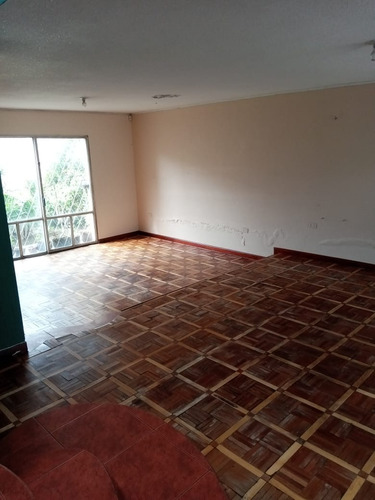 Imagen 4 de 16 de Casa Doble Con 3 Dormitorios Principales Y 3 Baños + Casa De Servicio Con Habitacion Sala Y Baño