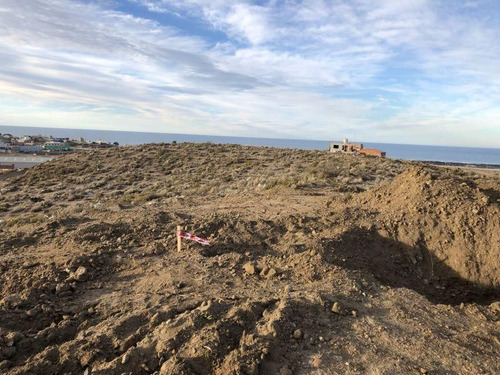 Lote En Venta Frente A Plaza, Bº Patagonia, Caleta Olivia