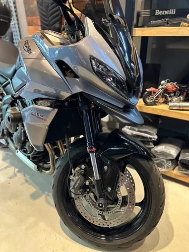 Pico De Pato Triumph Sport 660