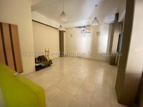 Local En Alquiler Quinta Crespo Mls 25-2401