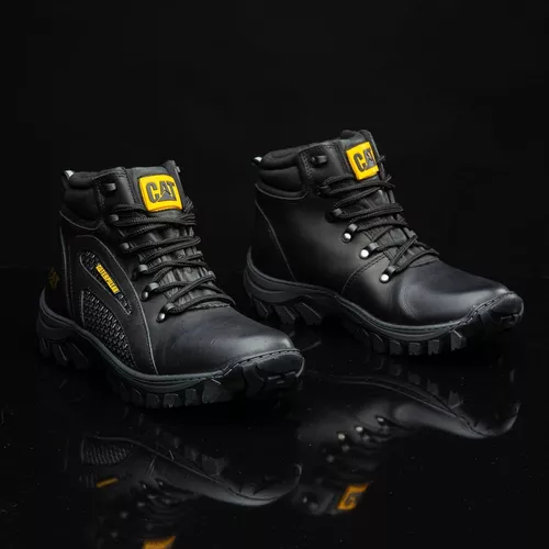 Bota Masculina Caterpillar em Couro Legítimo 2160 com Biqueira Costurada  Promoção