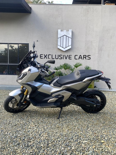 Honda X-adv 750