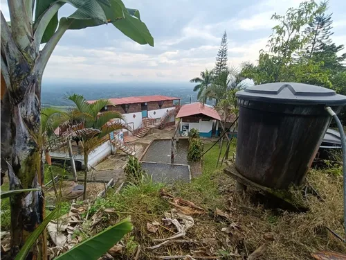 Se Vende Finca Chalet En Calarcá - Quindío