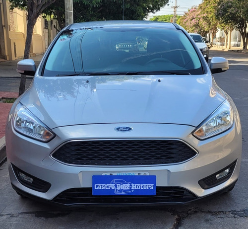 Imagen 3 de 21 de Ford Focus 1.6 S Sedan 2016