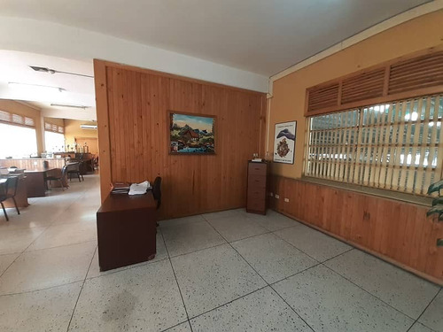 Se Vende Galpòn En La Zona Industrial El Nepe, Municipio Guacara A 500 M De Ciudad Traki. - Ivlp