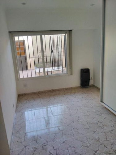 Imagen 11 de 19 de Casa - Adrogue