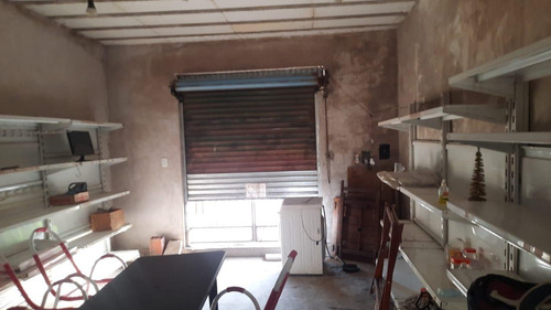 Casa En Venta - 5 Dormitorios 3 Baños - 230mts2 - Longchamps