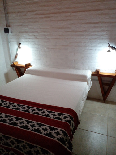 Complejo De Dos Casas Más Un Local Comercial En Pleno Centro
