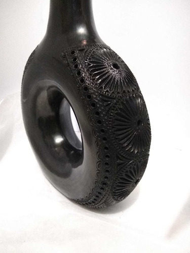 Florero Tipo Dona Con Detalles Barro Negro Oaxaca