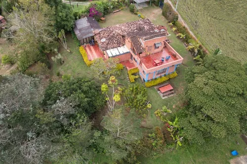 Finca Marinilla Via Peñol Guatapé