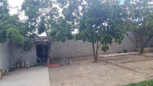 Casa En Yagua Sector Los Naranjos Cod. Indic-2073
