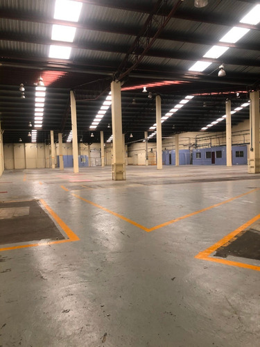 Imagen 4 de 13 de Nave Industrial Disponible En Renta Tlalnepantla 3,900 M2