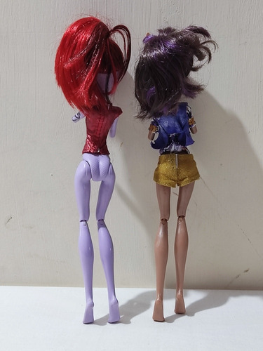 Monster High Mattel, Lote De 2 Muñecas Clawdeen Y Operetta. (Usado)