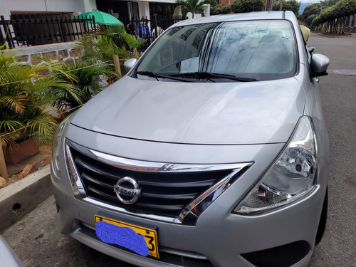 Nissan Versa 1.6 Sense