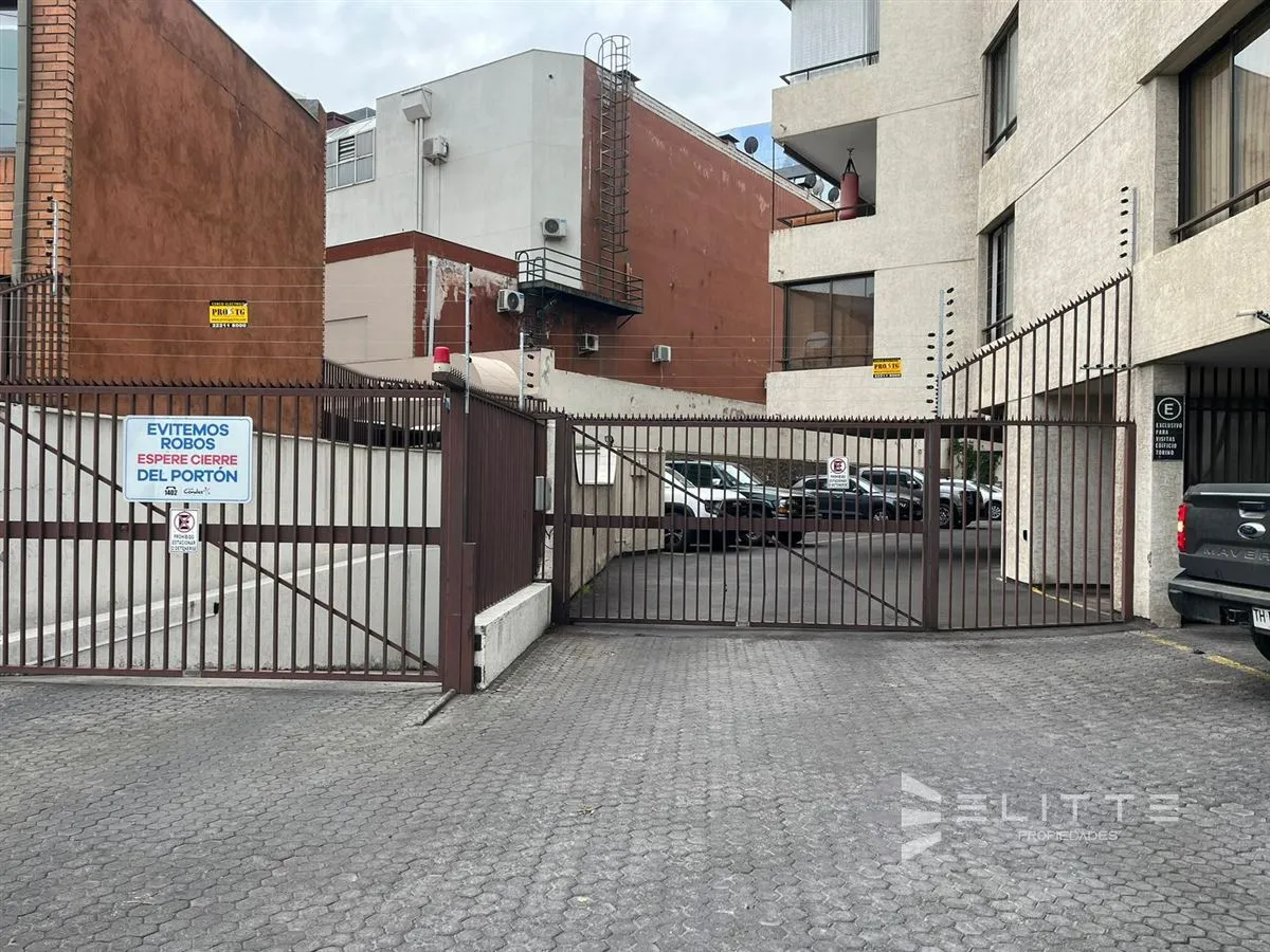 Imagen 5 de 30 de Venta Departamento Metro Manquehue - Apumanque