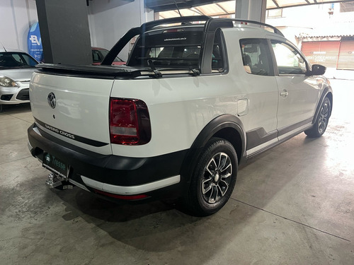 Volkswagen Saveiro 1.6 16v Cross Cab. Dupla Total Flex 2p