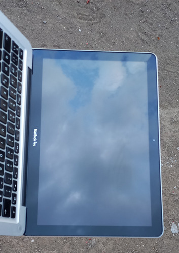 Apple Macbook Pro 13 I5 12gb Gris 512gb Ssd (Usado)