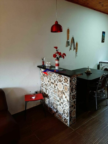 Imagem 24 de 28 de Oportunidade Única Uma Graça De Casa De Frente Para Um Lago Cód.397