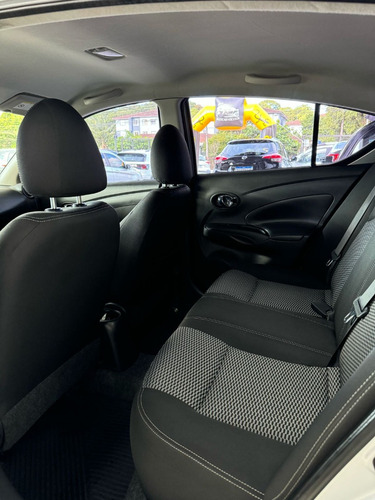 Nissan Versa 1.6 16V FLEXSTART SV 4P XTRONIC