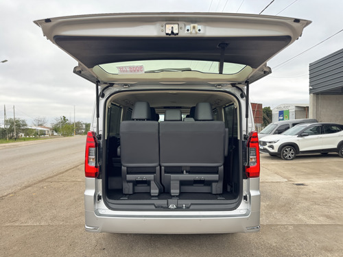 Toyota Hiace 2.8 Tdi Wagon 6at 10a