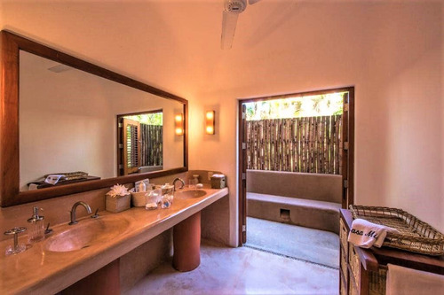 Casa En Tres Vidas Acapulco