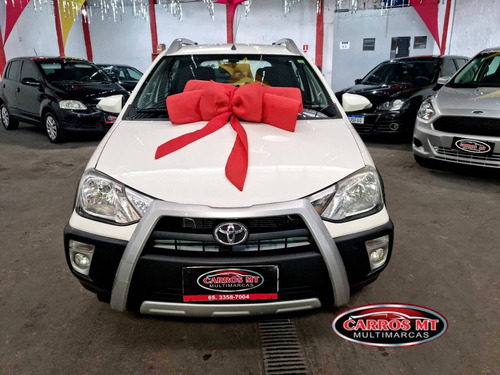 Imagem 3 de 8 de Toyota Etios Cross 1.5 16v Flex 4p Manual