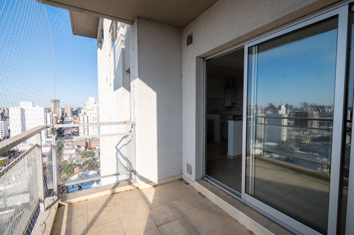 Se Vende Dpto. De 2 Dorm. C/cochera En Barrio Sur!