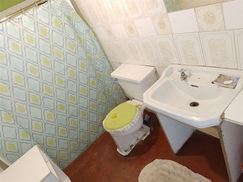 Acogedora Casa En Venta De 4 Dorm. En Quintero