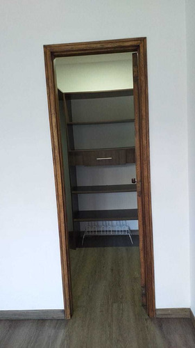 Imagen 3 de 12 de Se Arrienda Apartamento En Medellin Poblado