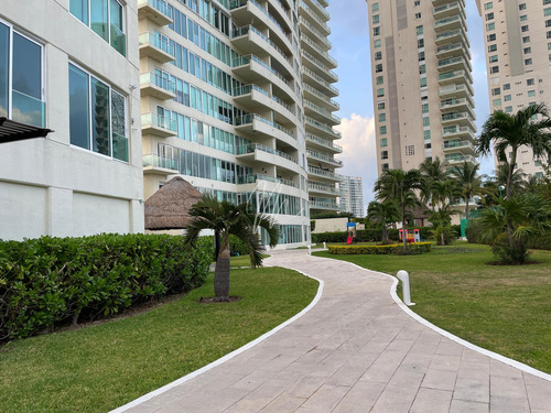 Departamento En Venta Con O Sin Muebles En Isola, Cancún